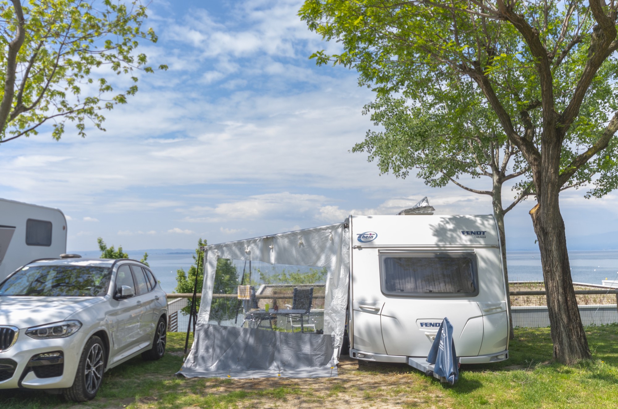 Vip-Lago Stellplätze Seeblick Gardasee | Spiaggia D'Oro Camping ...