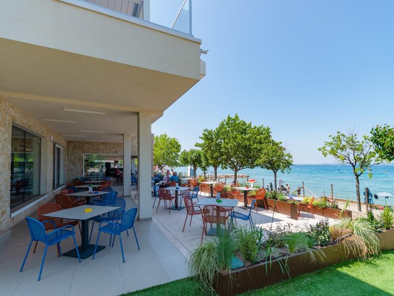 Golden Beach Gardasee Bar Restaurant 4